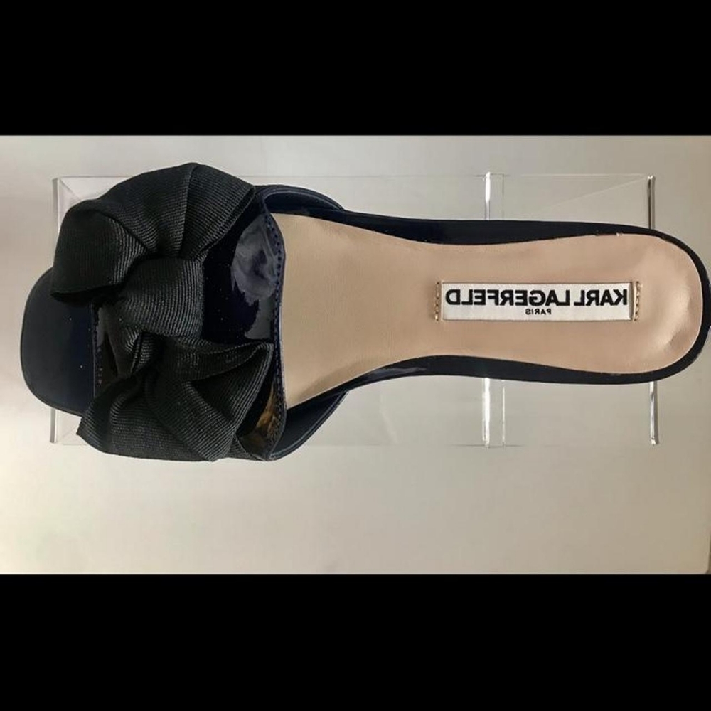 Karl Lagerfeld Paris Navy & Black Slippers